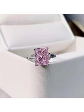 New Silver ring with pink rhinestone